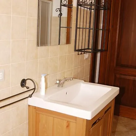 Sofia Bed and Breakfast 4*